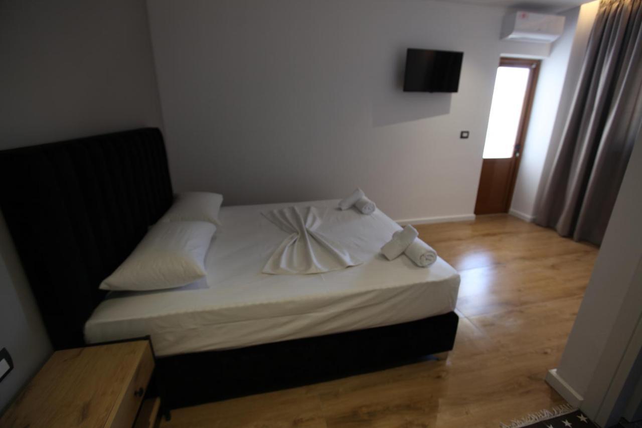 Blue Bay Hotel Sarandë Exteriér fotografie
