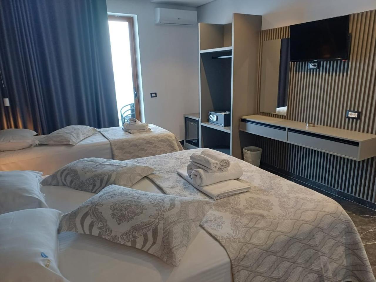 Blue Bay Hotel Sarandë Exteriér fotografie