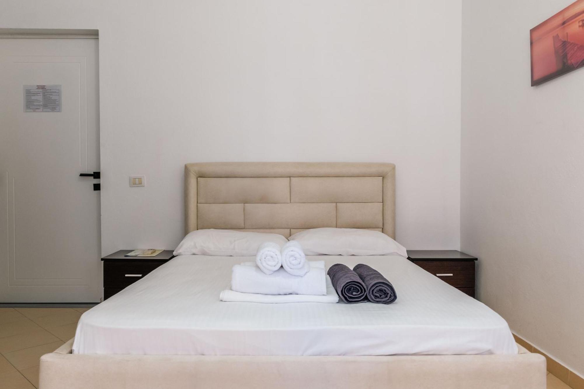 Blue Bay Hotel Sarandë Exteriér fotografie